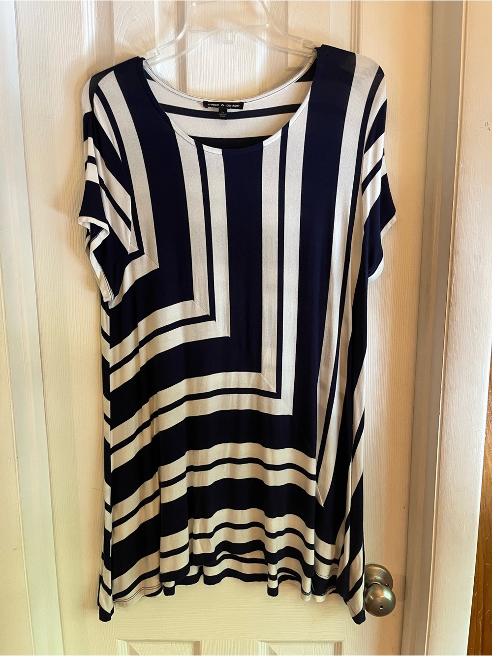 Cable and Gauge Navy Blue & White Short Sleeve Top XL